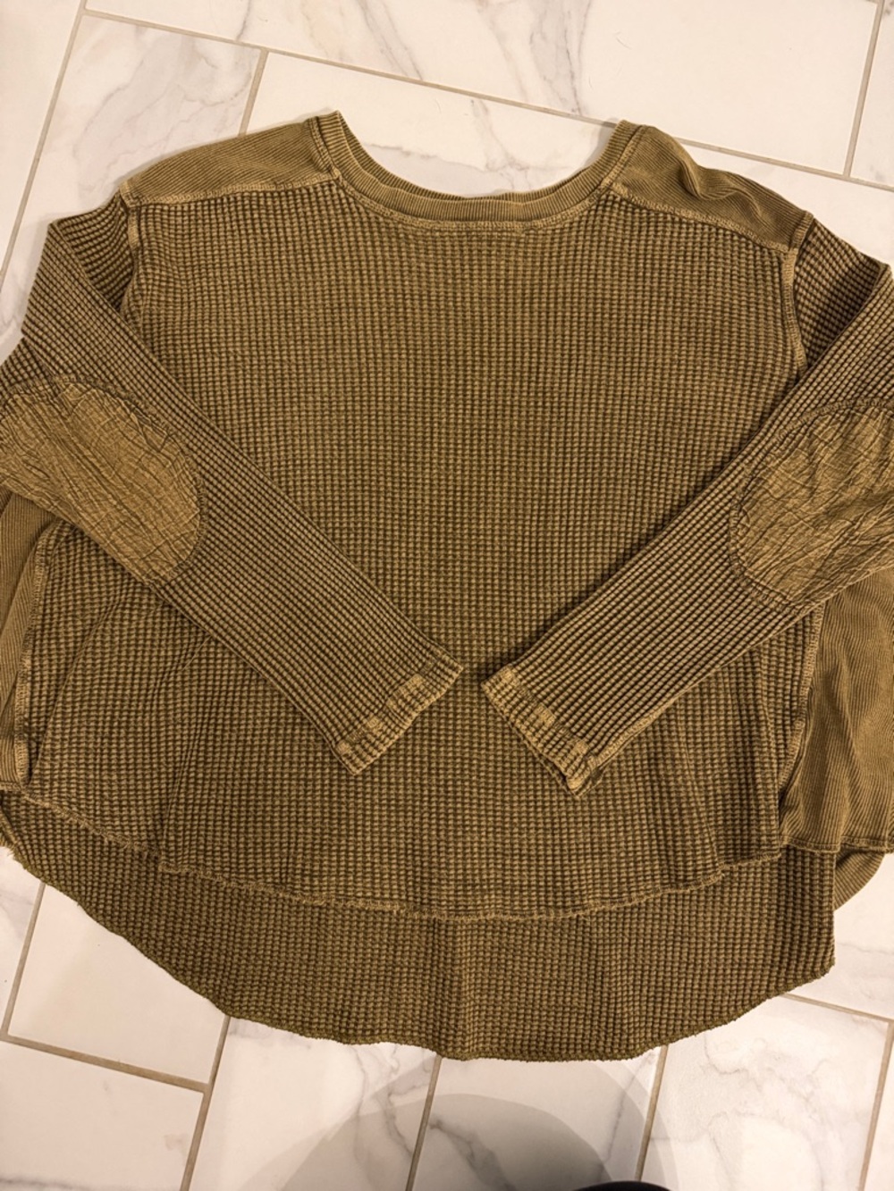 Ribbed Long-Sleeve Crewneck Women's Top in Olive